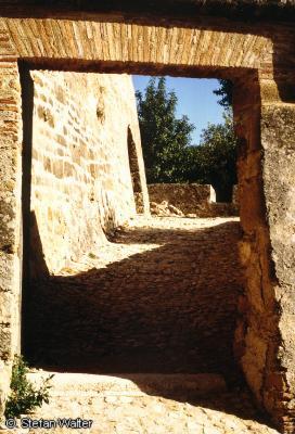 Juli Tor auf der Deniaburg