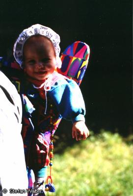 M�rz - Melina in der R�ckentrage