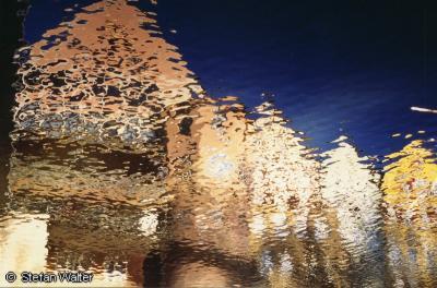 Juni - Spiegelung der Neckarfront